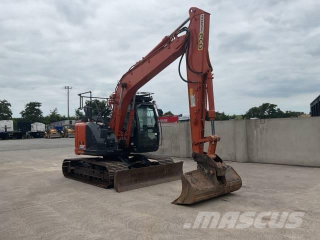 Hitachi ZX 135 US-6 大型油圧ショベル12t以上（パワーショベル・ユンボ）