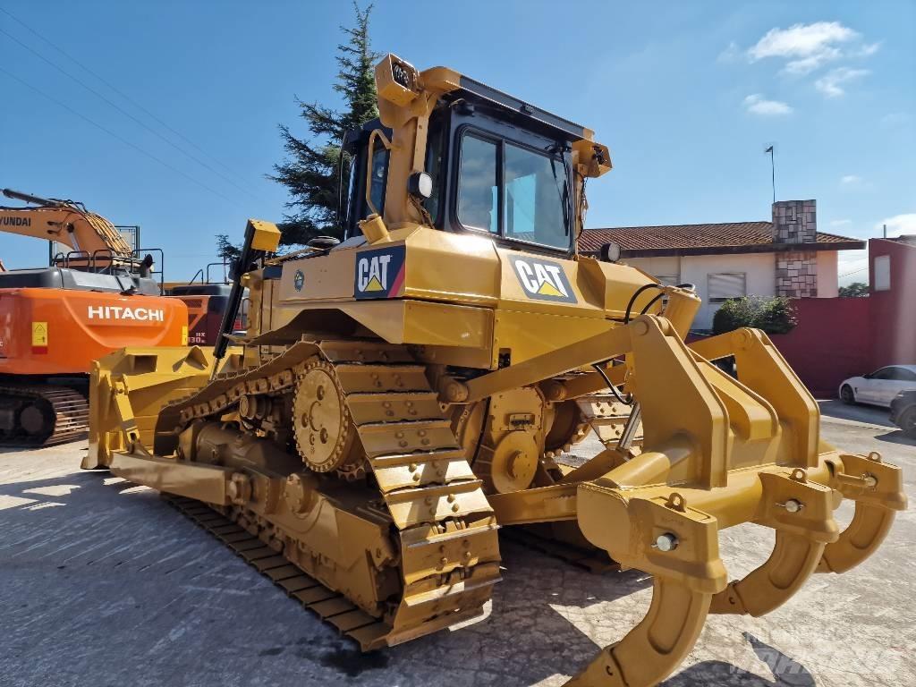 CAT D 6 T XL ブルドーザー