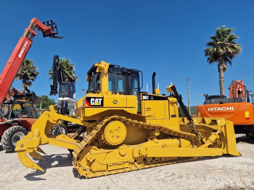 CAT D 6 T XL ブルドーザー