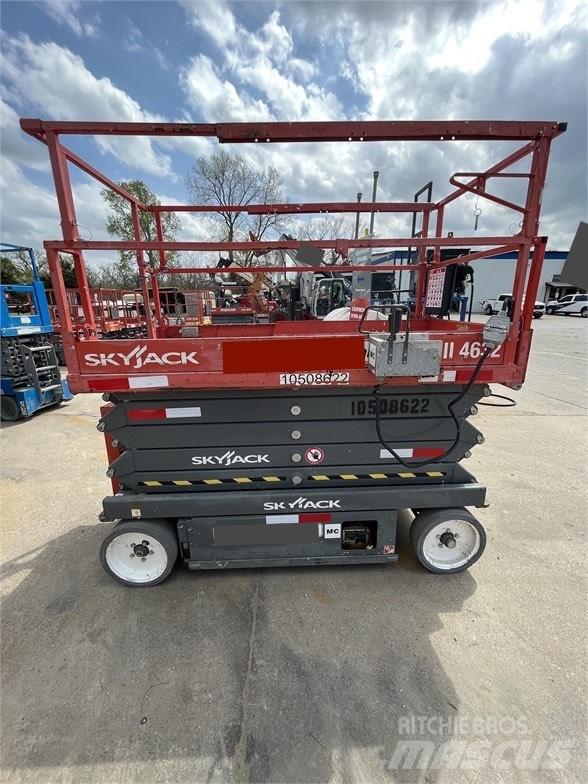 SkyJack SJ III 4632 シザースリフト