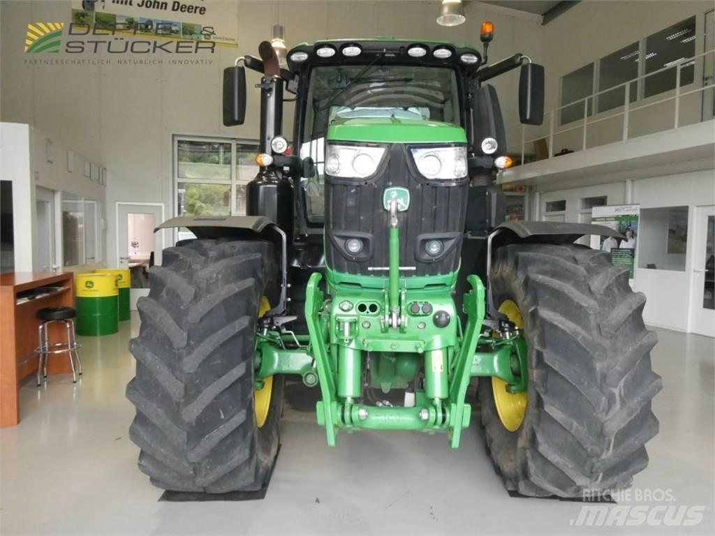 John Deere 6250R トラクター