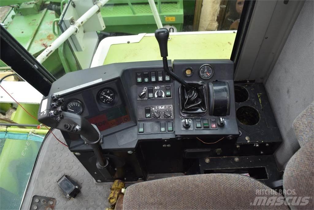 CLAAS Jaguar 860 自走式フォレージハーベスター