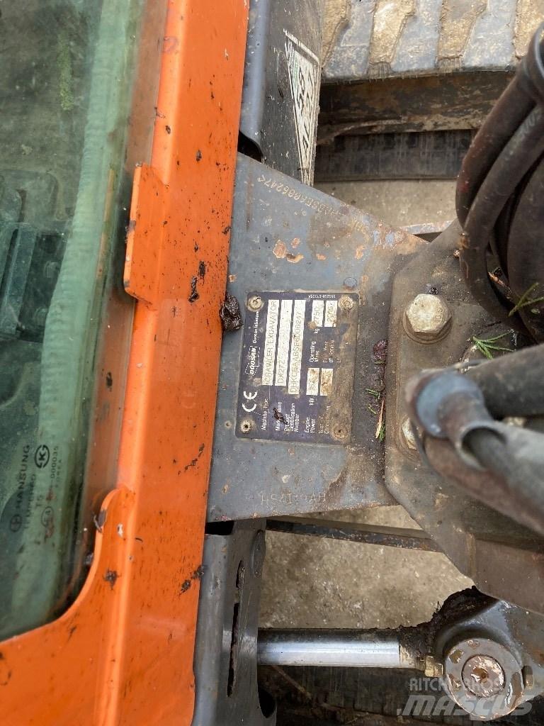 Doosan DX 27 Z ミニ油圧ショベル 7t以下（ミニユンボ・ミニディガー）