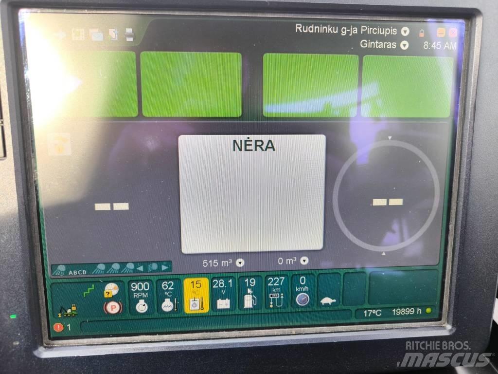 John Deere 1270E ハーベスター