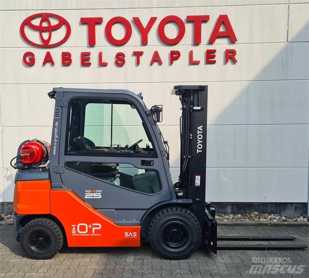 Toyota 02-8FGF25 LPGフォークリフト