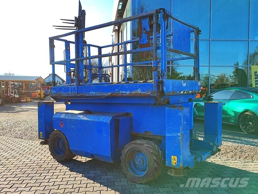 Genie GS3268 シザースリフト
