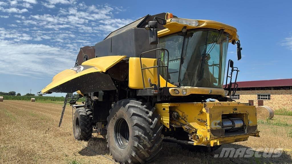 New Holland CR 960 コンバイン