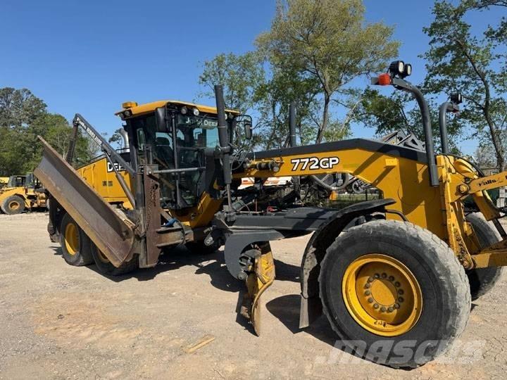 John Deere 772GP モーターグレーダー