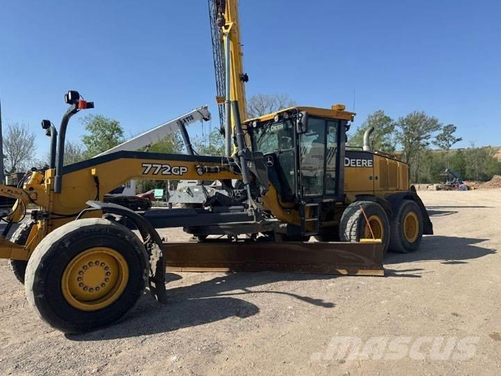 John Deere 772GP モーターグレーダー