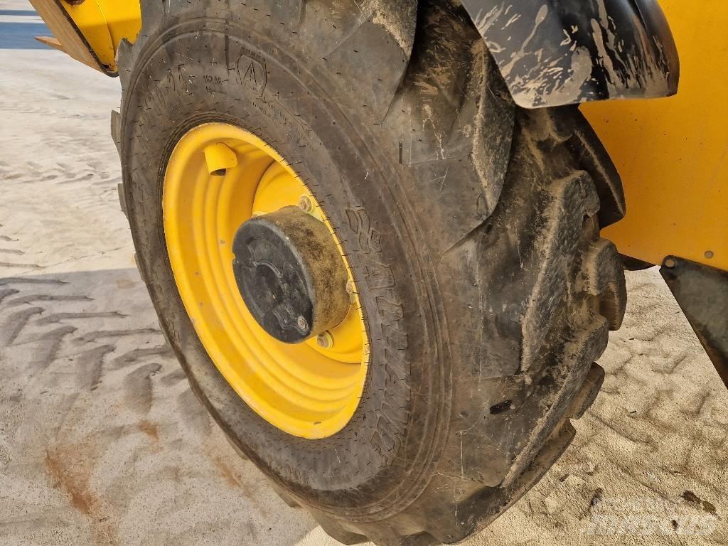 JCB 540-140  BC40 テレスコーピックハンドラー