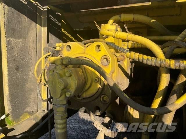 Kobelco SK 220 LC 大型油圧ショベル12t以上（パワーショベル・ユンボ）