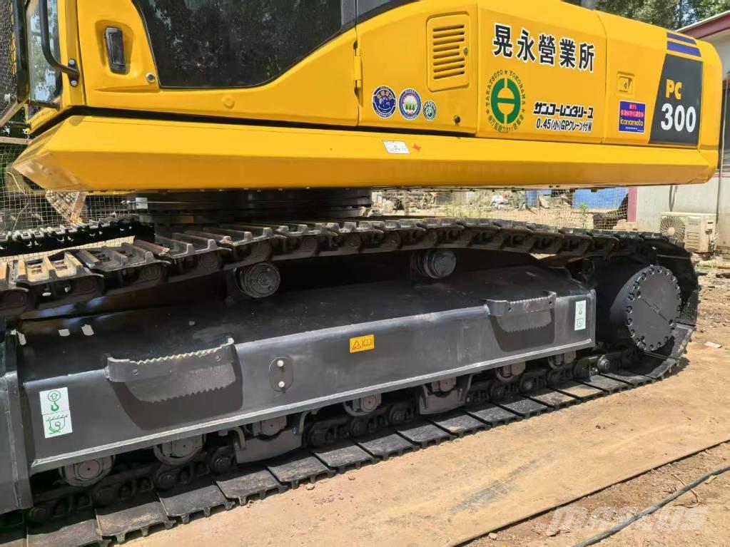 Komatsu PC 300 大型油圧ショベル12t以上（パワーショベル・ユンボ）