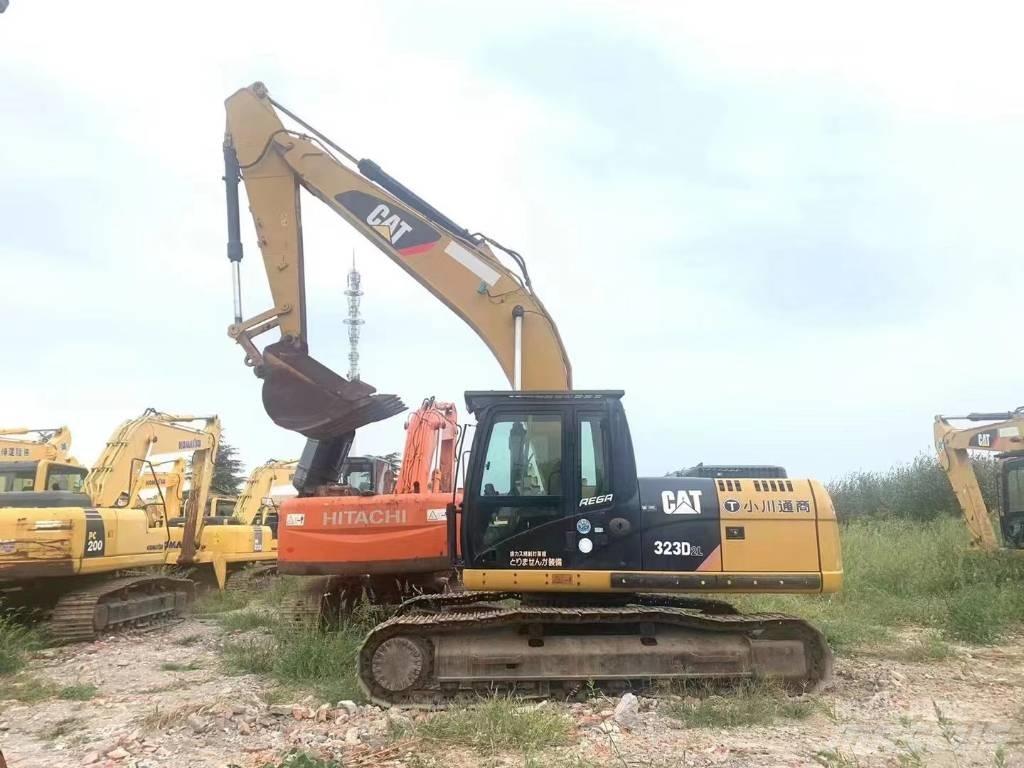 CAT 323D 大型油圧ショベル12t以上（パワーショベル・ユンボ）