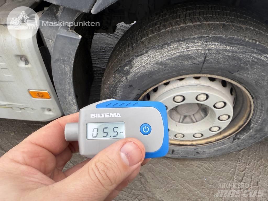 Volvo FM 370 冷凍冷蔵車