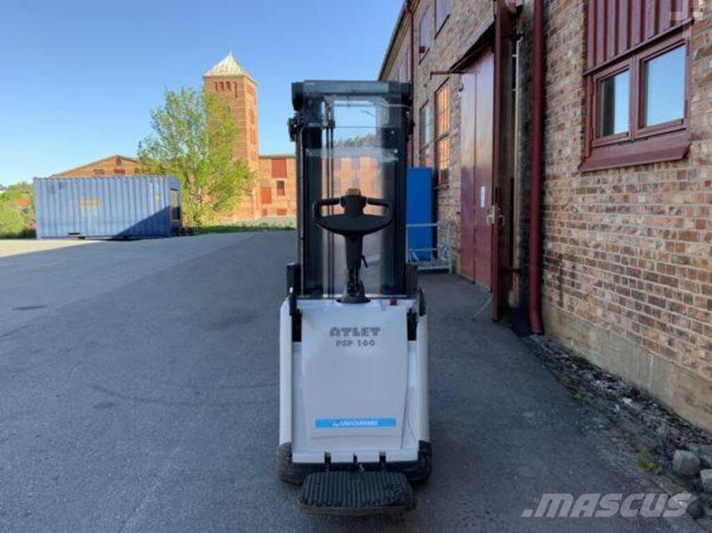 Atlet PSP 自走式スタッカー