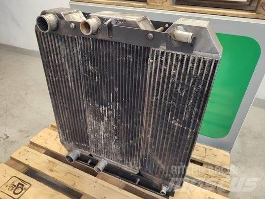 Merlo P34.7 cooler ラジエター