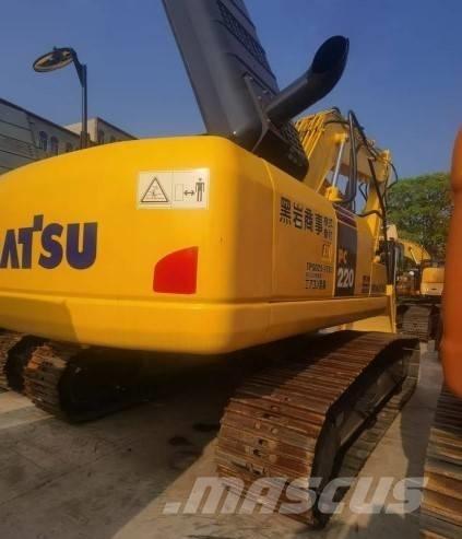 Komatsu PC 220-8 大型油圧ショベル12t以上（パワーショベル・ユンボ）