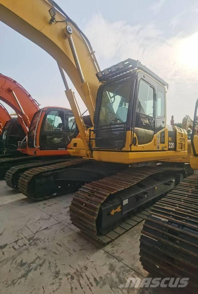 Komatsu PC 220-8 大型油圧ショベル12t以上（パワーショベル・ユンボ）