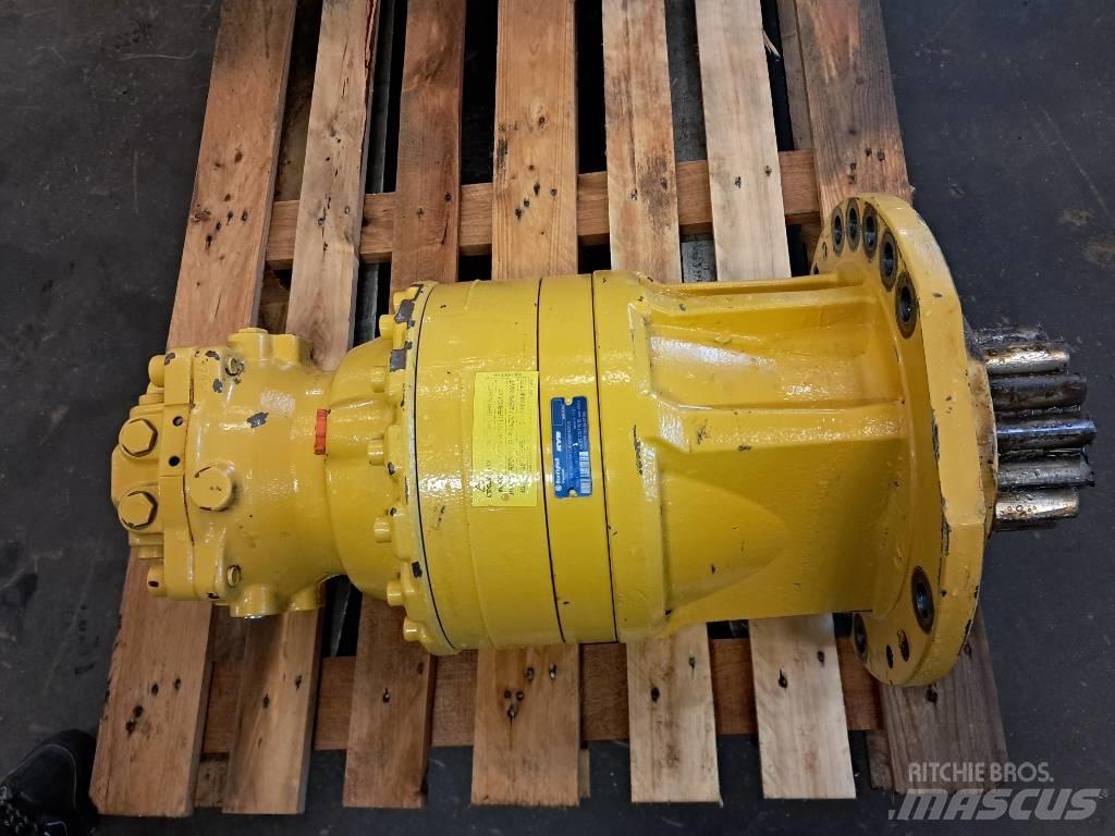 Komatsu PW 180-10 トランスミッション