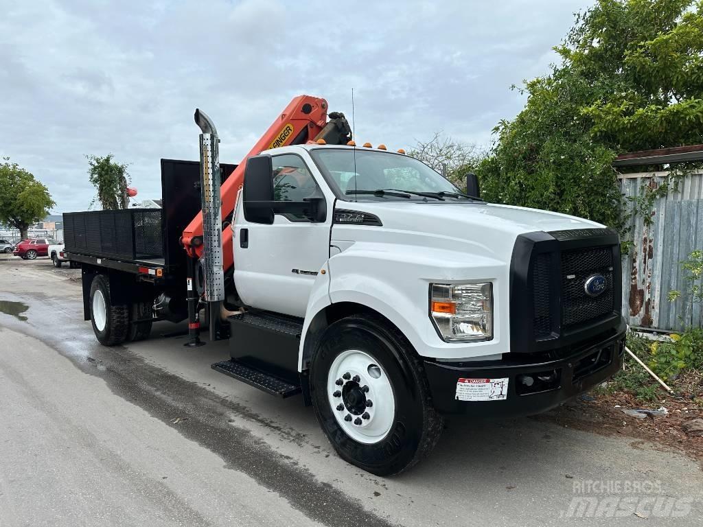 Ford F 750 SD クレーントラック、ユニック車