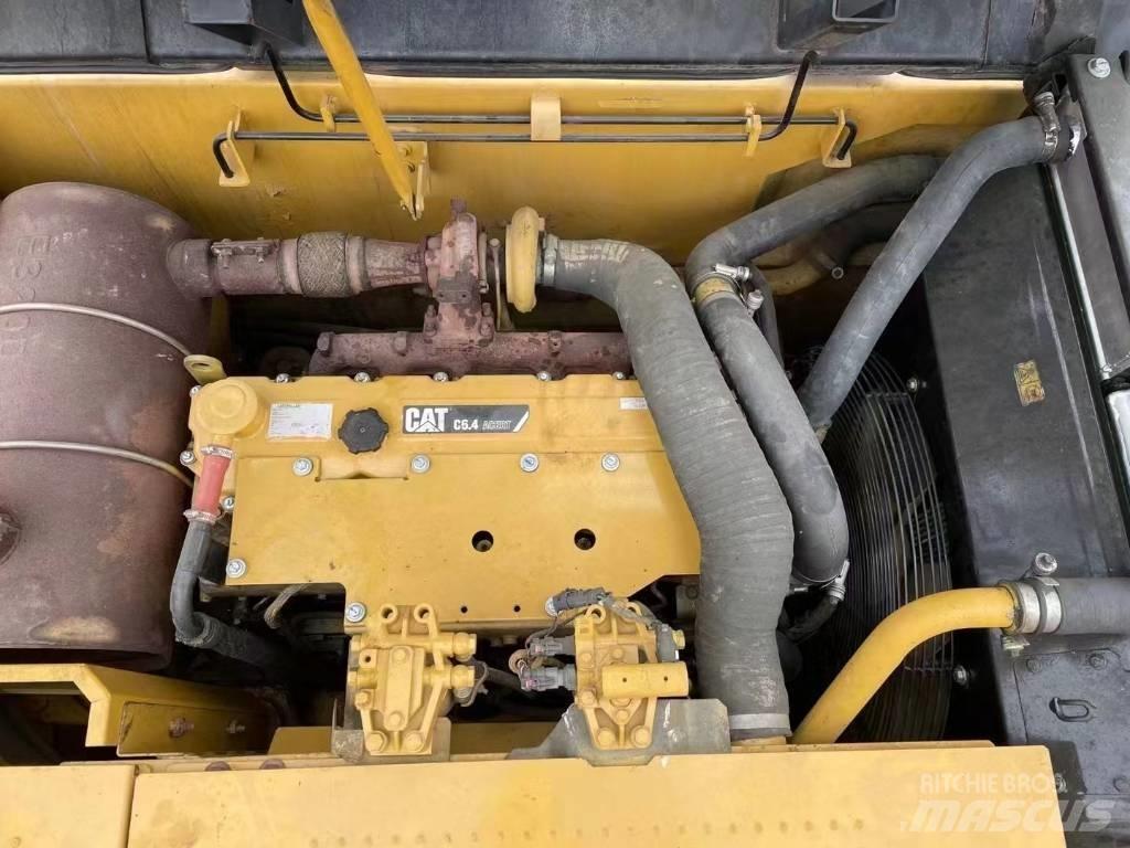 CAT 323 D L 大型油圧ショベル12t以上（パワーショベル・ユンボ）