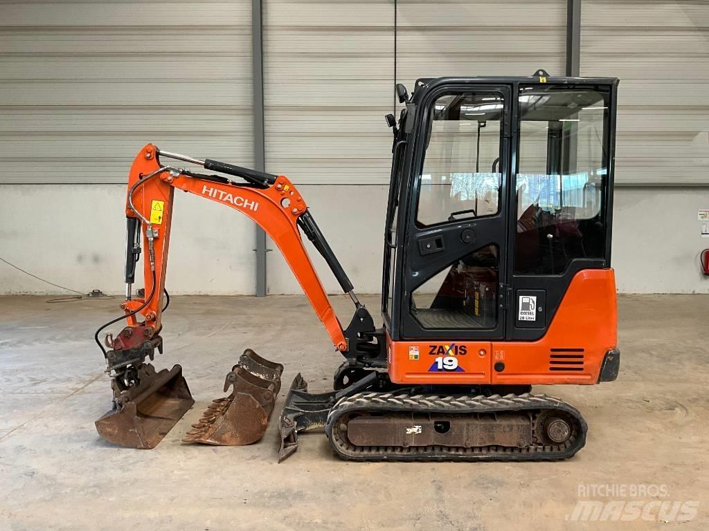 Hitachi ZX 19-6 CR ミニ油圧ショベル 7t以下（ミニユンボ・ミニディガー）