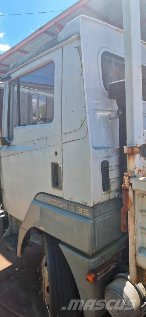 Nissan ECO T 135 ダンプ