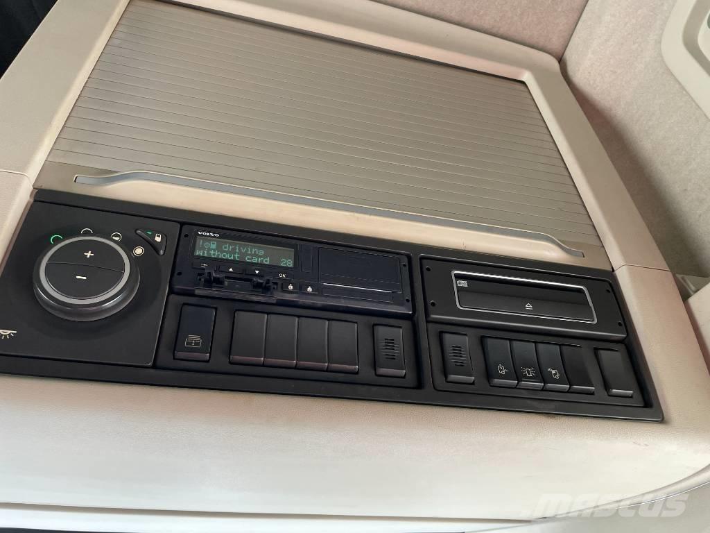 Volvo FH 16 650 中古トラクターヘッド | トレーラーヘッド
