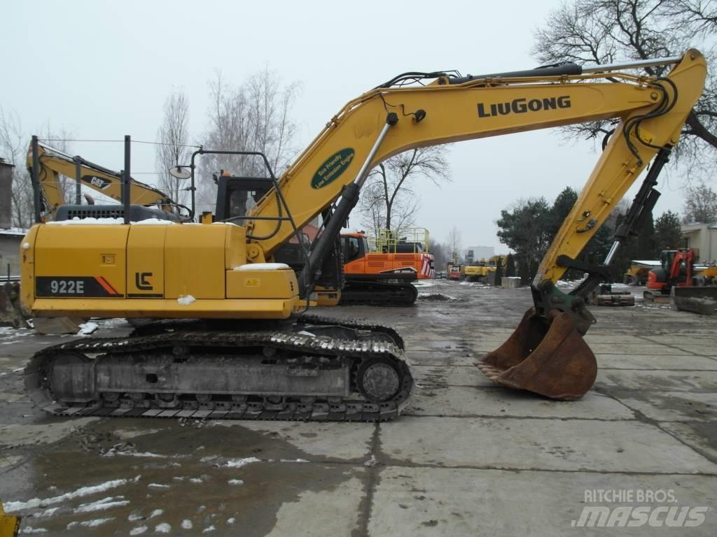 LiuGong CLG 922 E 大型油圧ショベル12t以上（パワーショベル・ユンボ）