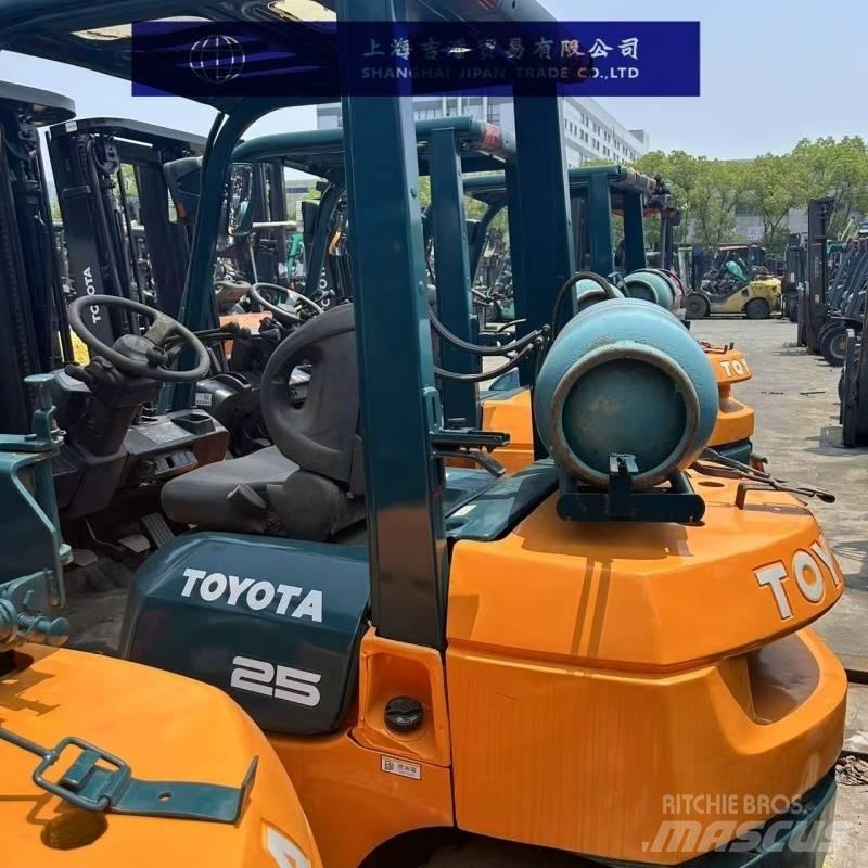 Toyota 25 ディーゼル・軽油