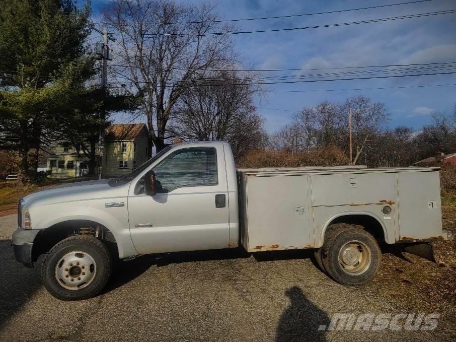 Ford F 350 XLT ピックアップ／ドロップサイド