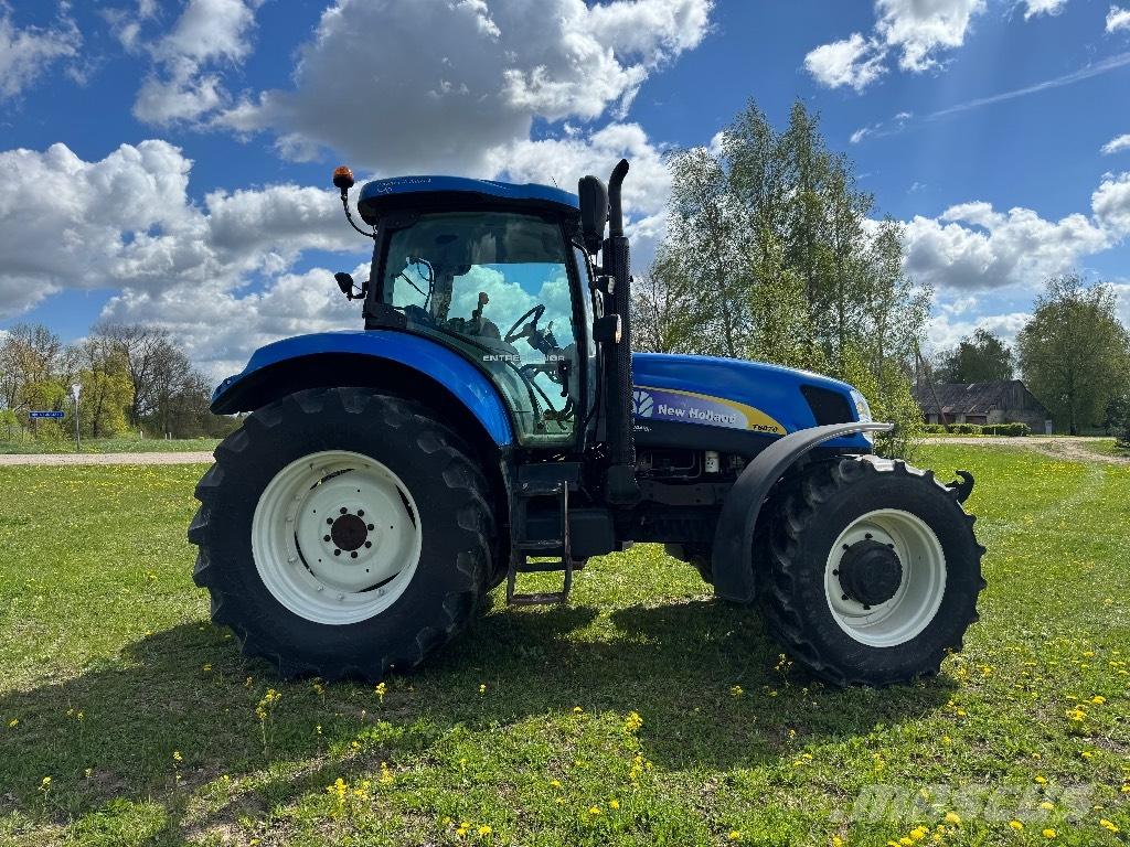 New Holland T 6070 トラクター