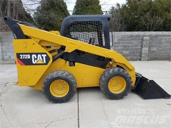 CAT 272 D スキッドステアローダー