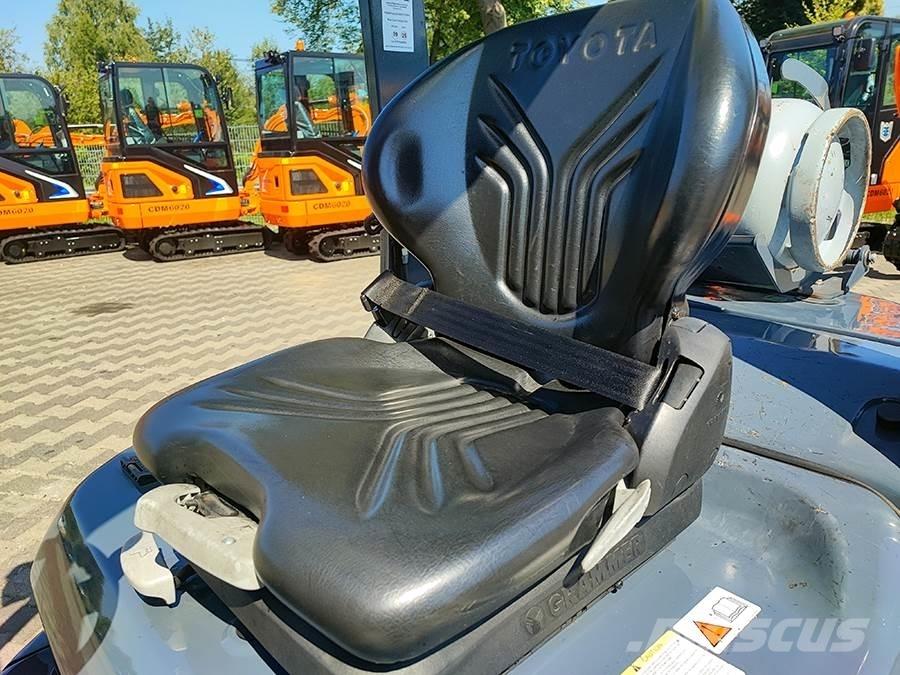 Toyota 02-8FGF25 LPGフォークリフト