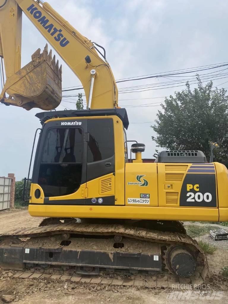 Komatsu pc200-8 大型油圧ショベル12t以上（パワーショベル・ユンボ）
