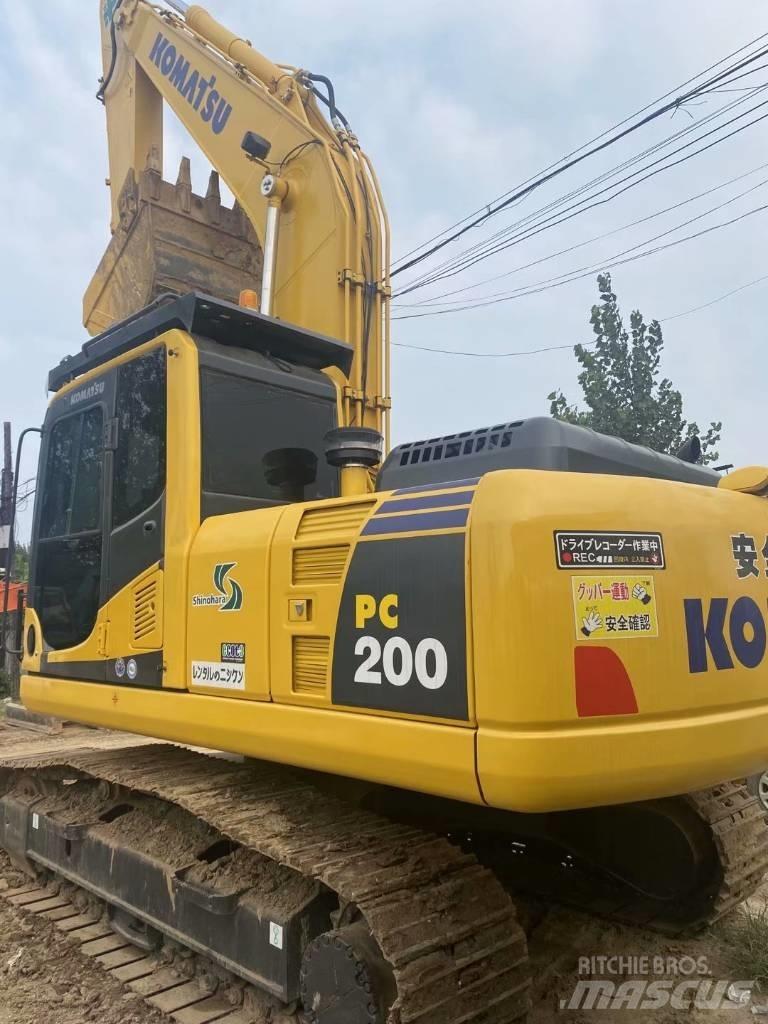 Komatsu pc200-8 大型油圧ショベル12t以上（パワーショベル・ユンボ）