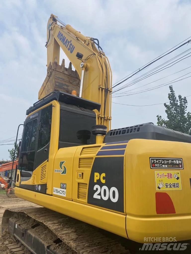 Komatsu pc200-8 大型油圧ショベル12t以上（パワーショベル・ユンボ）