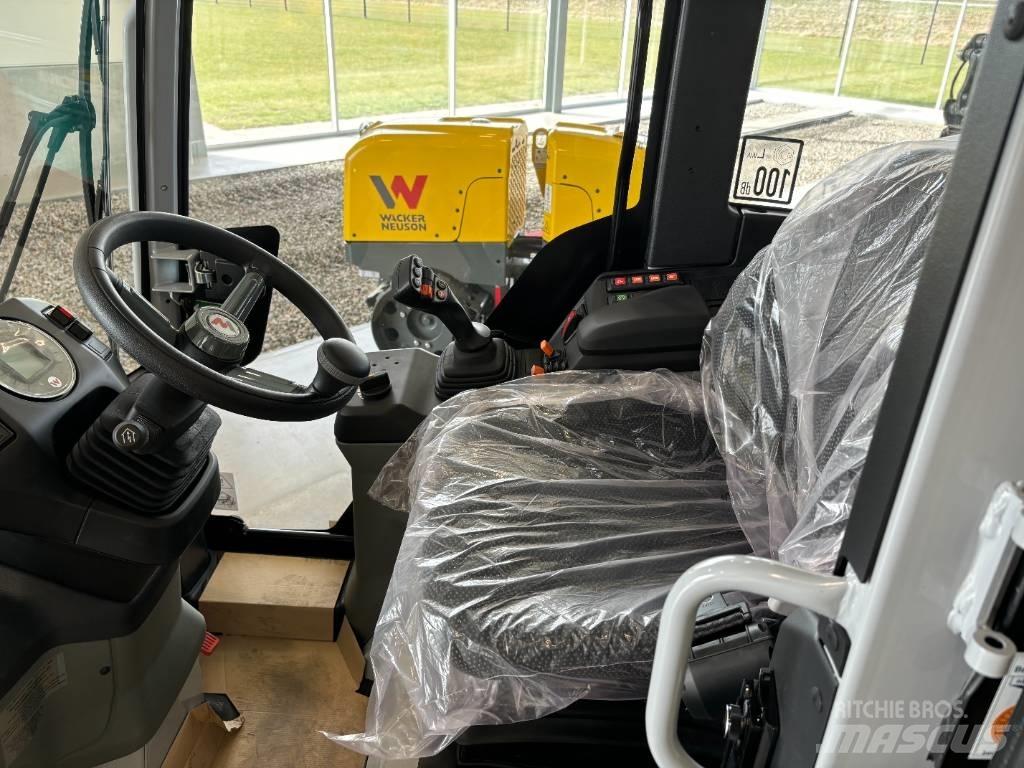 Wacker Neuson WL 28 ホイールローダー・タイヤショベル