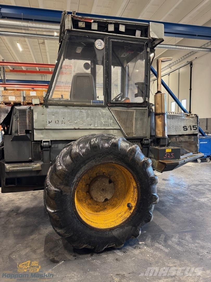 Ponsse Bison S15 フォワーダー