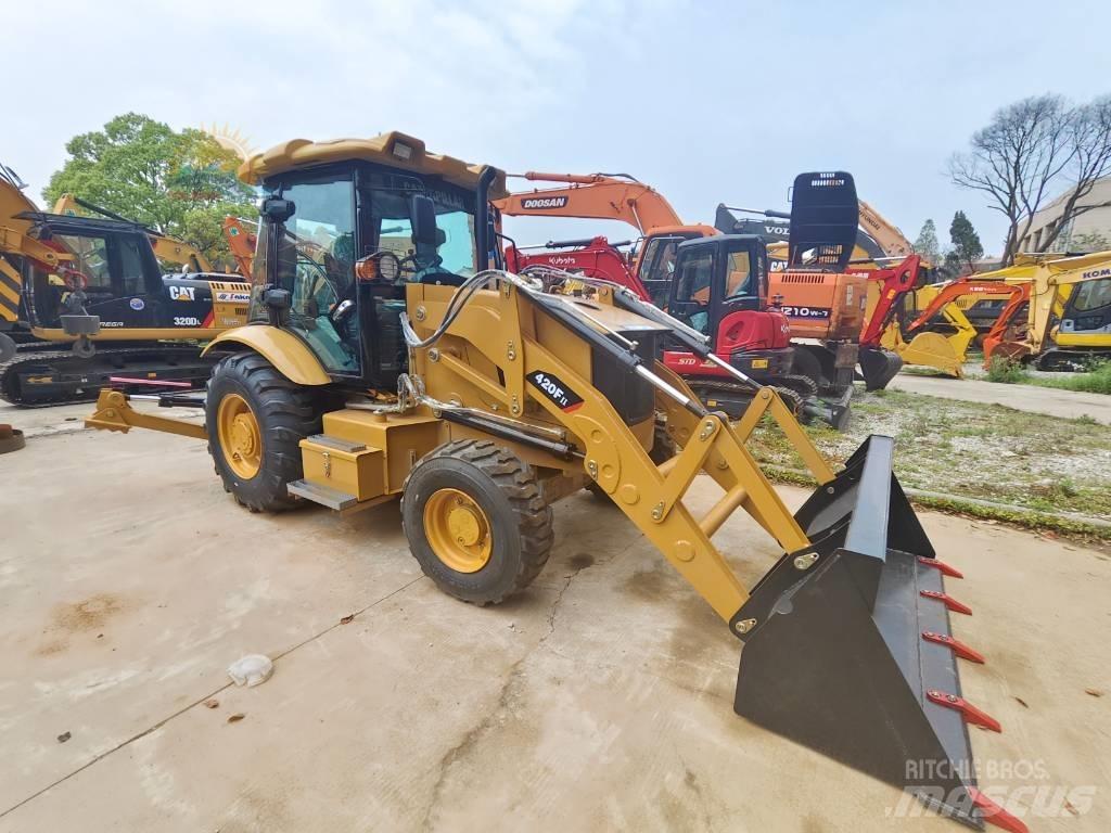 CAT 420F バックホーローダー