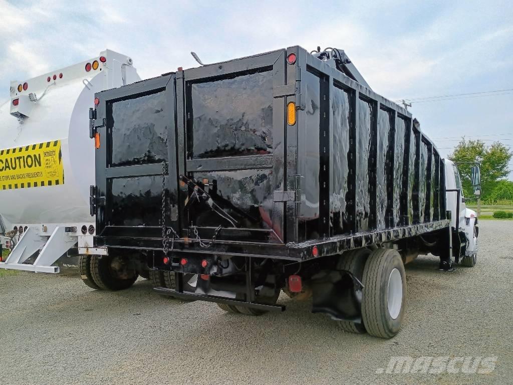International 4300 グラップル