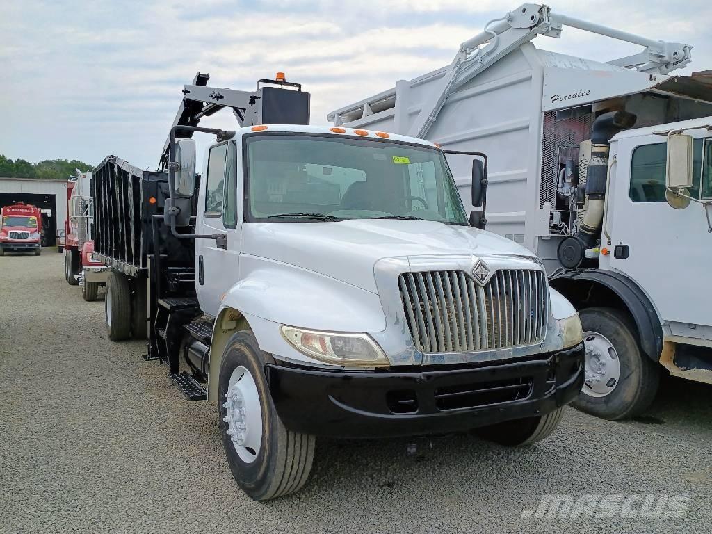 International 4300 グラップル