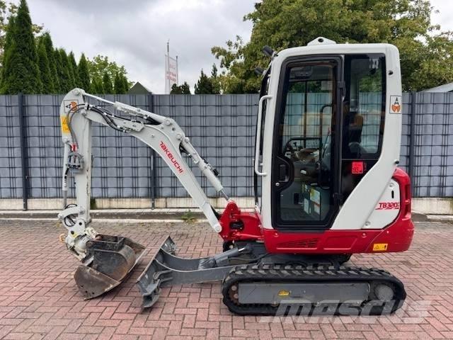 Takeuchi TB 320 ミニ油圧ショベル 7t以下（ミニユンボ・ミニディガー）