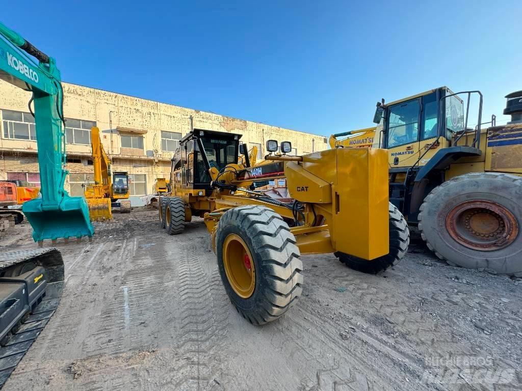CAT 140 H モーターグレーダー