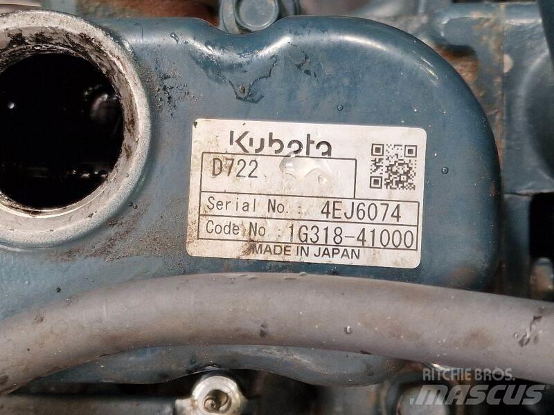 Kubota D722 エンジン