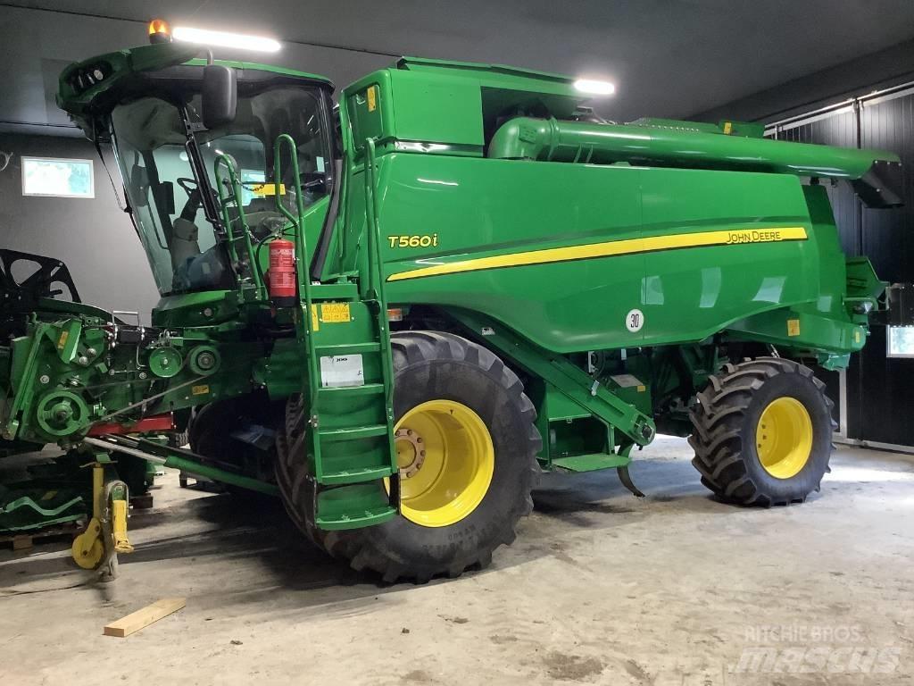 John Deere T 560 i コンバイン