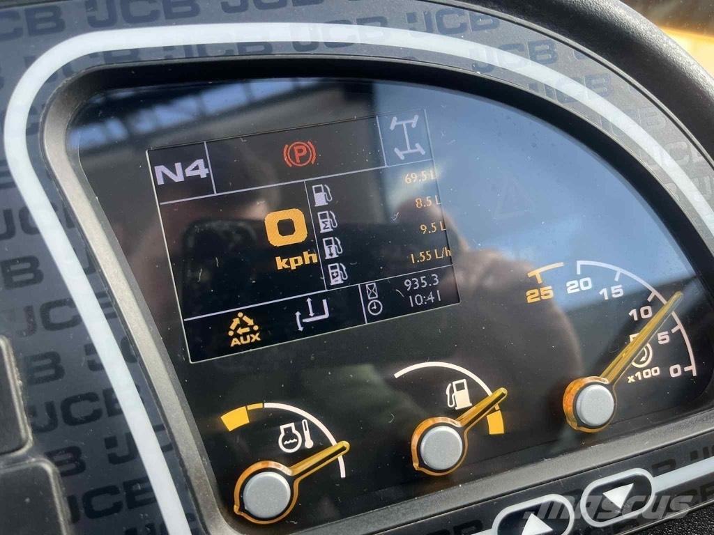 JCB 535-95 テレスコーピックハンドラー