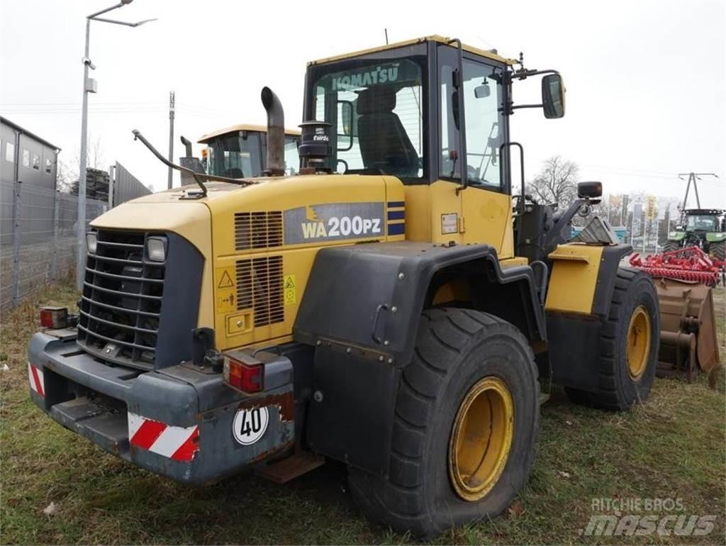 Komatsu WA 200 PZ ホイールローダー・タイヤショベル