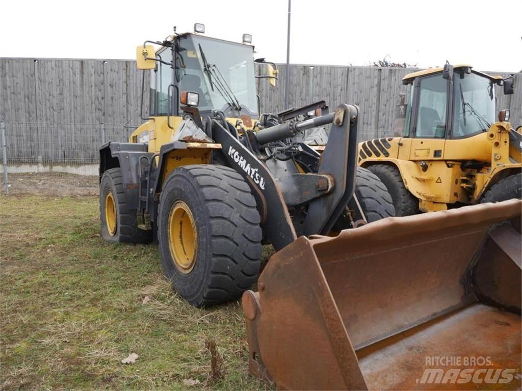 Komatsu WA 200 PZ ホイールローダー・タイヤショベル