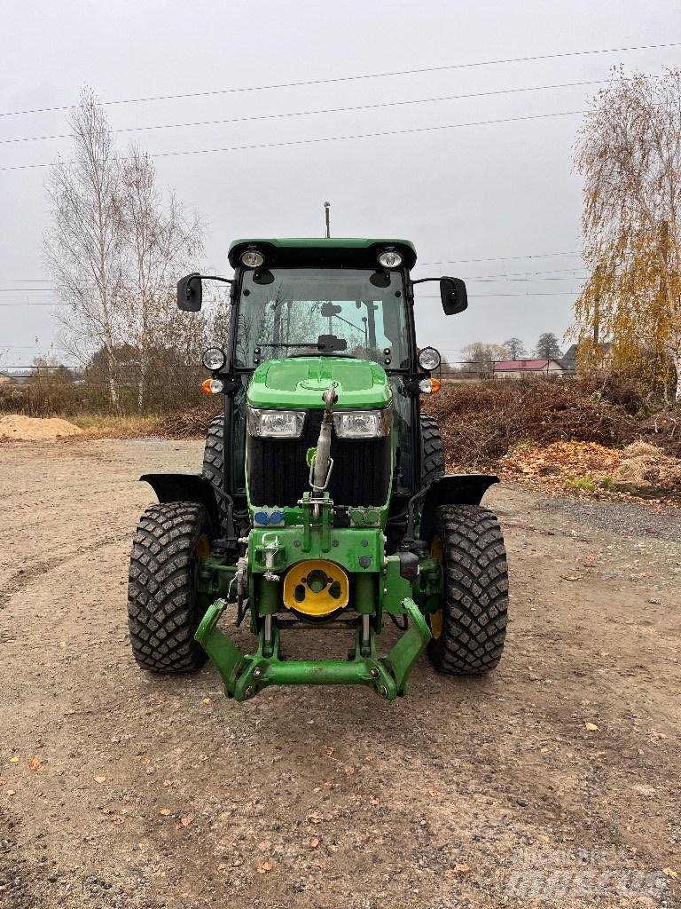 John Deere 5105 GF トラクター